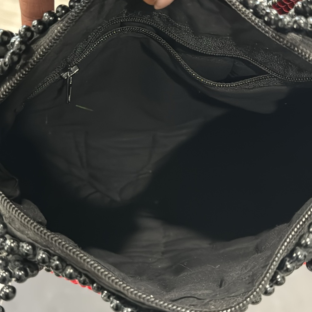 L&B Beaded Star Handbag - Picture 14 of 15